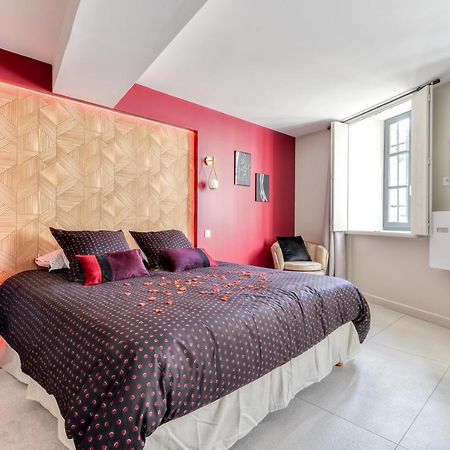 Les Gites De Laure - O Lit Divin, Instant De Volupte, Balneo Sauna, Climatisation, Netflix, 160M De La Cite Medievale Carcassonne Bagian luar foto