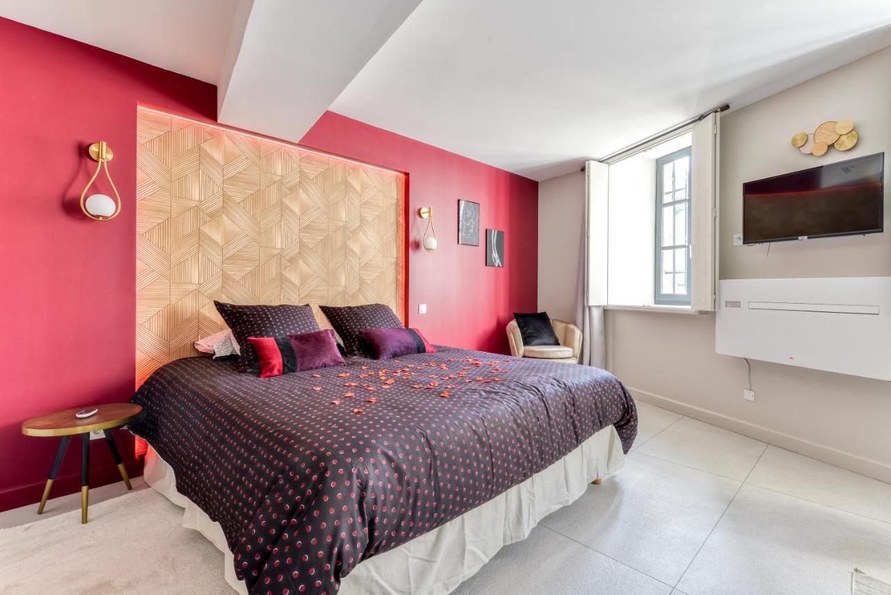 Les Gites De Laure - O Lit Divin, Instant De Volupte, Balneo Sauna, Climatisation, Netflix, 160M De La Cite Medievale Carcassonne Bagian luar foto